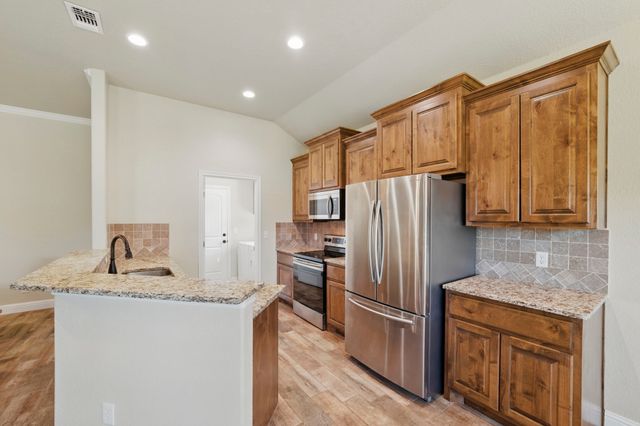 2304 Forest Hill Lane, Granbury, TX 76048
