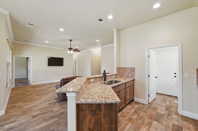 2304 Forest Hill Lane, Granbury, TX 76048