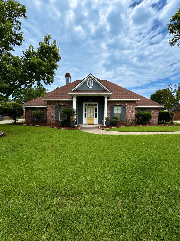 1812 Bayou Bend, Bossier City, LA 71111
