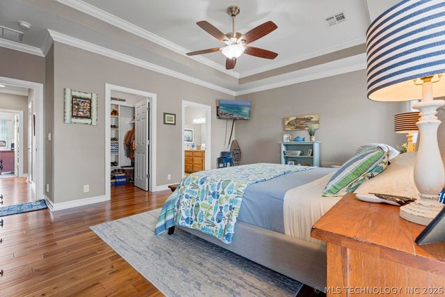 903 E 10th Street, Grove, OK 74344