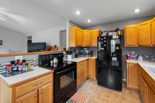 780 W Stewart Street, Bolivar, MO 65613