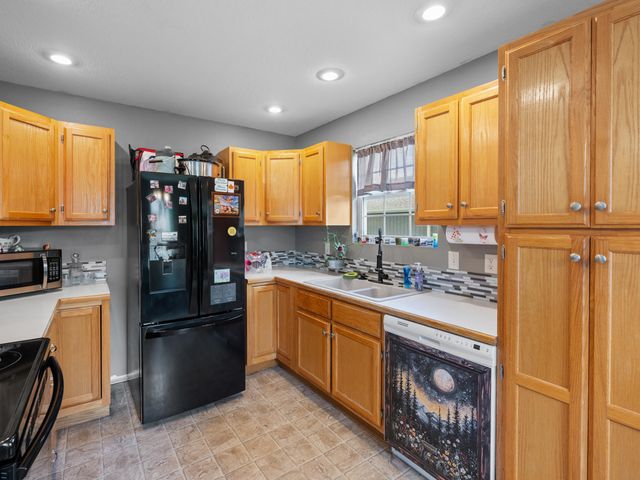 780 W Stewart Street, Bolivar, MO 65613