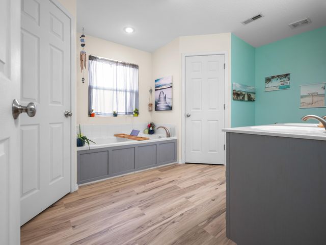 780 W Stewart Street, Bolivar, MO 65613