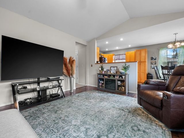 780 W Stewart Street, Bolivar, MO 65613