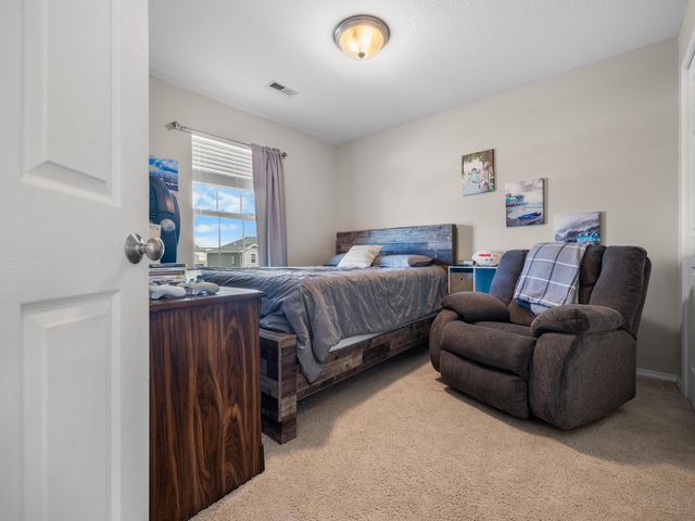 780 W Stewart Street, Bolivar, MO 65613