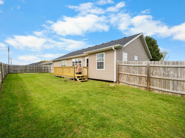 780 W Stewart Street, Bolivar, MO 65613