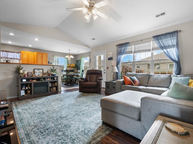 780 W Stewart Street, Bolivar, MO 65613