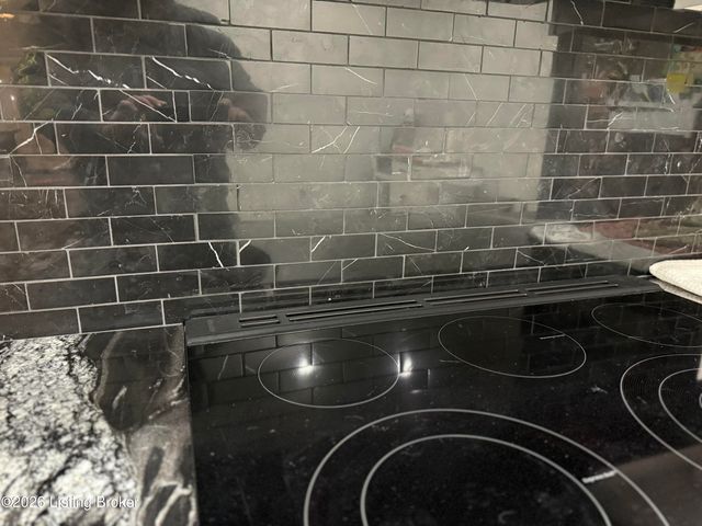 12005 Doe Ridge Pl, Jeffersontown, KY 40299