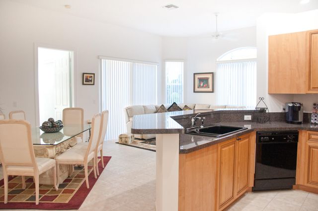 7684 Hummingbird Court, West Palm Beach, FL 33412
