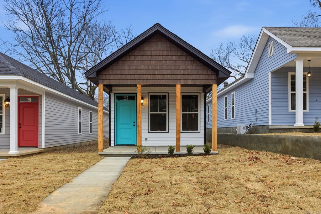 1213 College Street, Little Rock, AR 72202