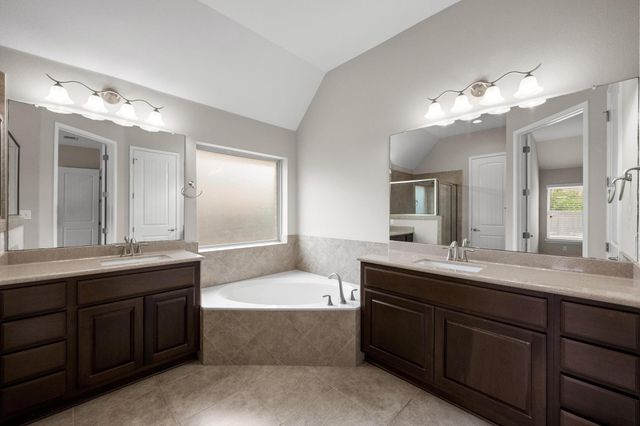 136 Firefall LN, Austin, TX 78737