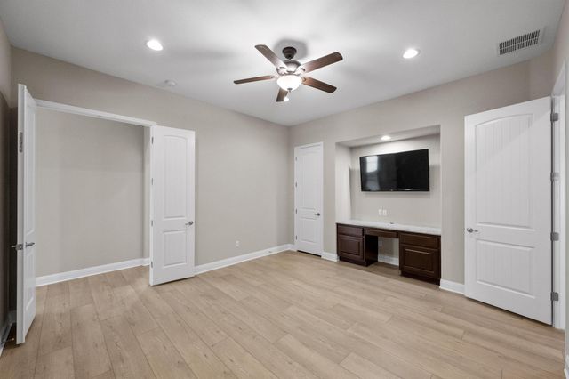 136 Firefall LN, Austin, TX 78737