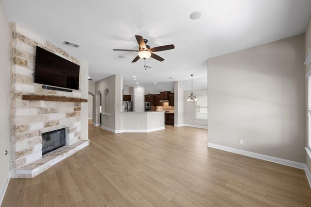 136 Firefall LN, Austin, TX 78737