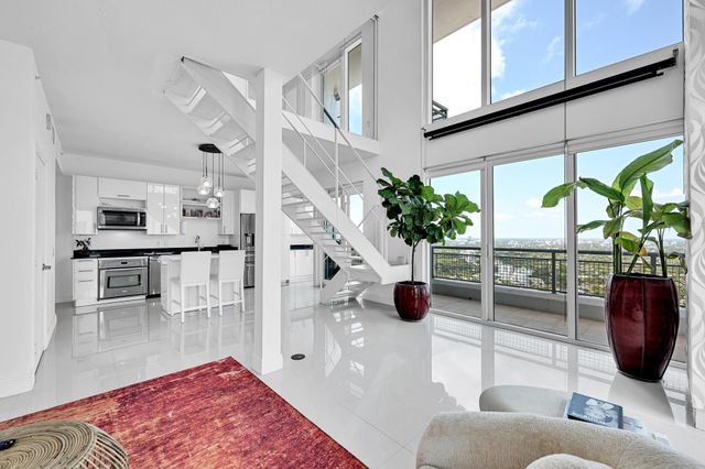 60 SW 13th Street 4013, Miami, FL 33130