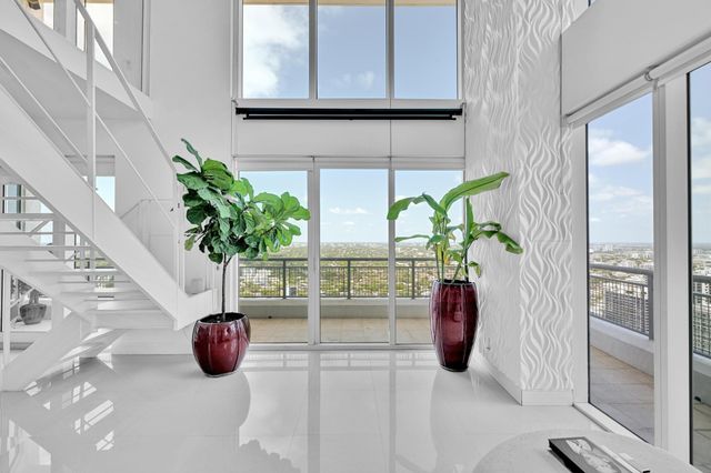 60 SW 13th Street 4013, Miami, FL 33130