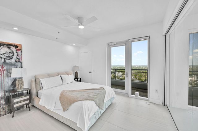 60 SW 13th Street 4013, Miami, FL 33130