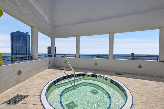 60 SW 13th Street 4013, Miami, FL 33130