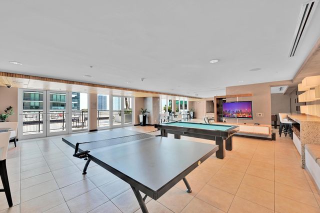 60 SW 13th Street 4013, Miami, FL 33130