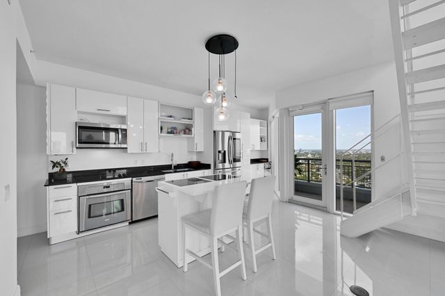 60 SW 13th Street 4013, Miami, FL 33130