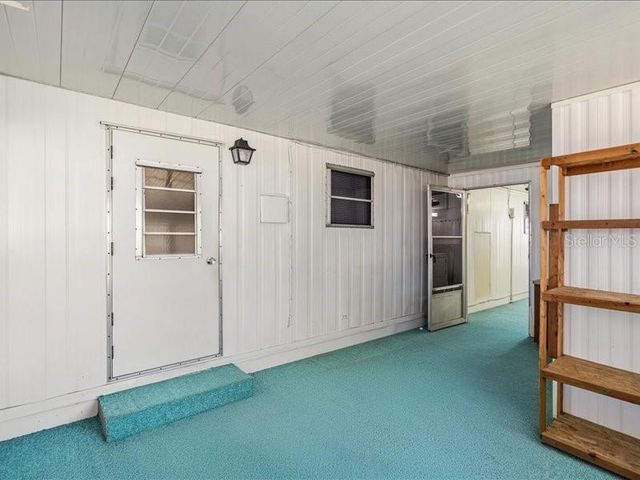 31227 TEMPLE AVENUE, Tavares, FL 32778