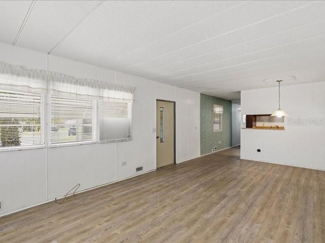 31227 TEMPLE AVENUE, Tavares, FL 32778