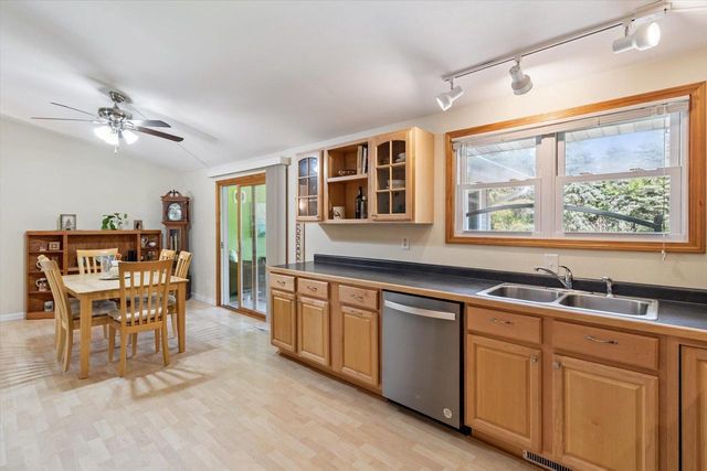 662 French Glen, Oregon, WI 53575