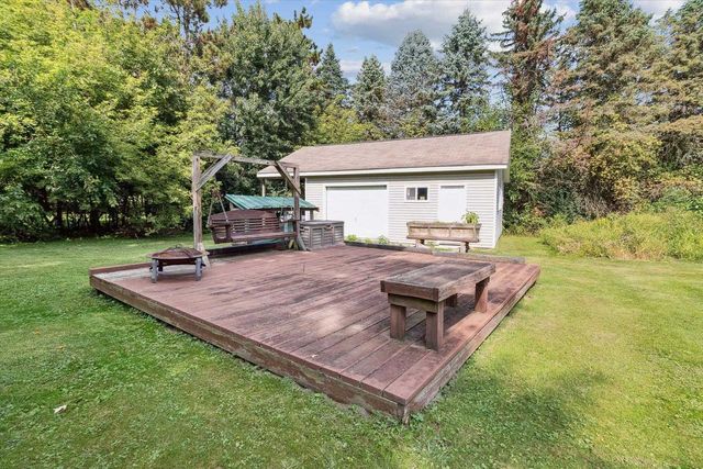 662 French Glen, Oregon, WI 53575