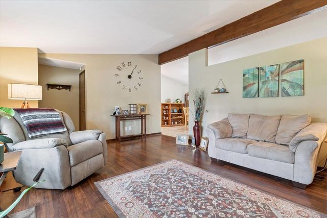 662 French Glen, Oregon, WI 53575