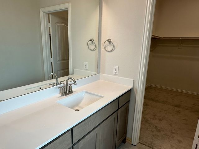 240 Horizon Road, Valley View, TX 76272