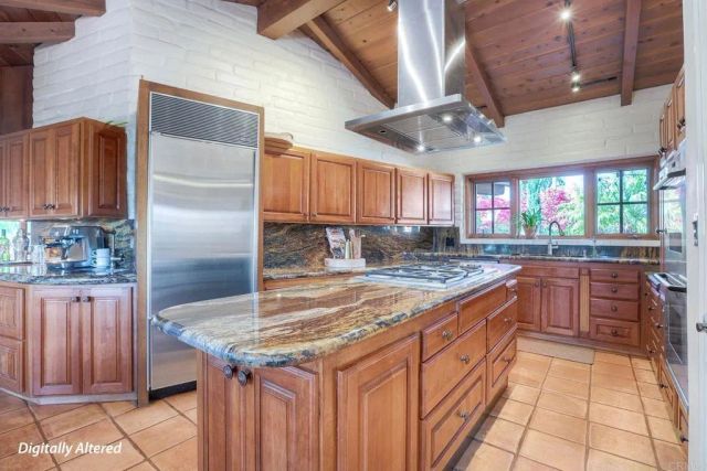 11105 Berry Road, Valley Center, CA 92082