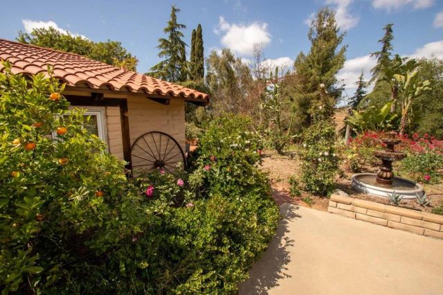 11105 Berry Road, Valley Center, CA 92082