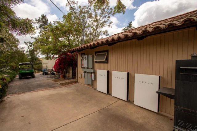 11105 Berry Road, Valley Center, CA 92082