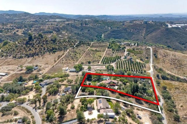 11105 Berry Road, Valley Center, CA 92082