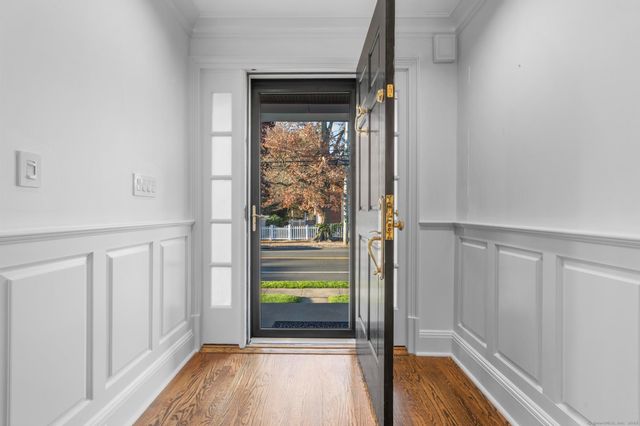 447 Reef Road, Fairfield, CT 06824