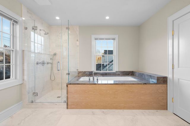 447 Reef Road, Fairfield, CT 06824