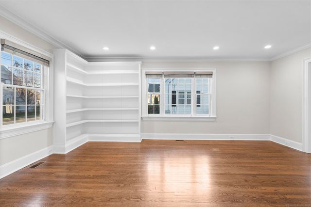 447 Reef Road, Fairfield, CT 06824