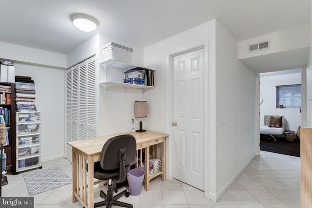 299 E RAYMOND AVE E, Alexandria, VA 22301