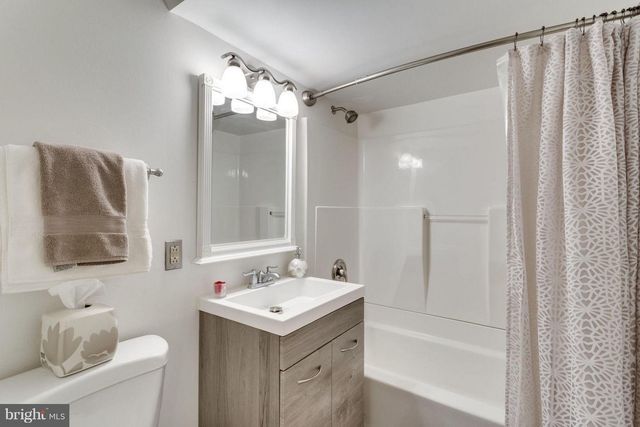 299 E RAYMOND AVE E, Alexandria, VA 22301