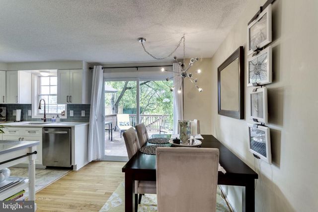 299 E RAYMOND AVE E, Alexandria, VA 22301