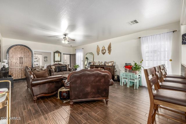 15250 W SHAW BUTTE Drive, Surprise, AZ 85379