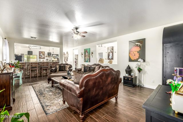 15250 W SHAW BUTTE Drive, Surprise, AZ 85379