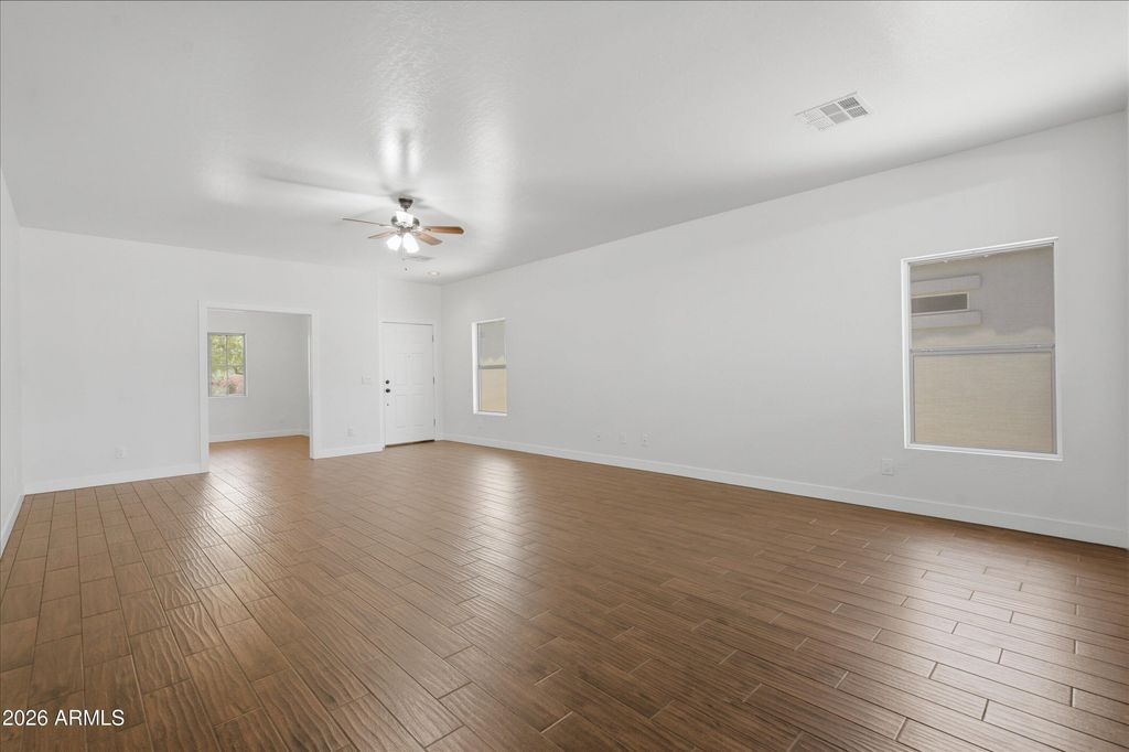 15250 W SHAW BUTTE Drive, Surprise, AZ 85379 — photo 5