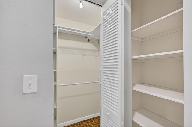 221 Coventry J, West Palm Beach, FL 33417
