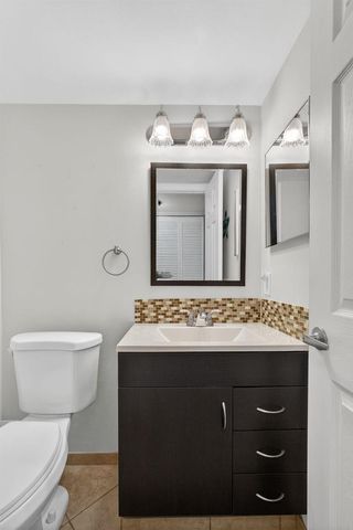 221 Coventry J, West Palm Beach, FL 33417
