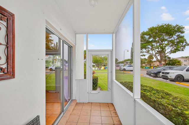 221 Coventry J, West Palm Beach, FL 33417