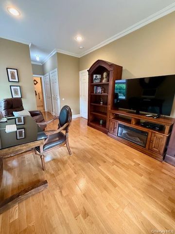 129 Maya Circle, Central Islip, NY 11722