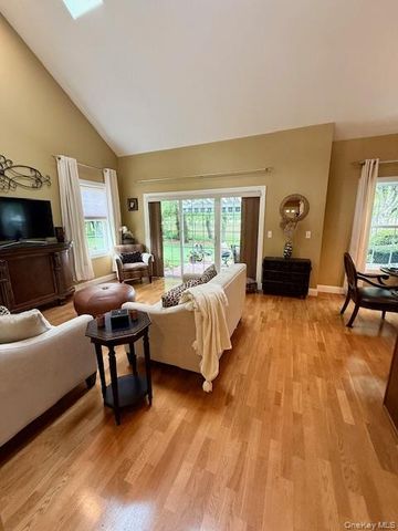 129 Maya Circle, Central Islip, NY 11722