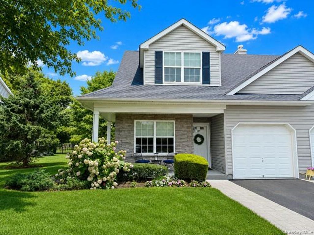 129 Maya Circle, Central Islip, NY 11722