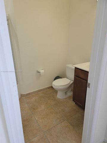 10870 NW 88th Ter 227, Doral, FL 33178