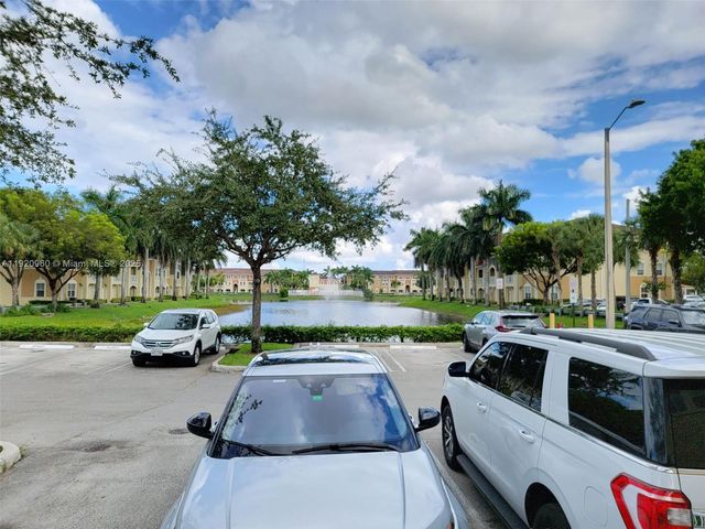 10870 NW 88th Ter 227, Doral, FL 33178